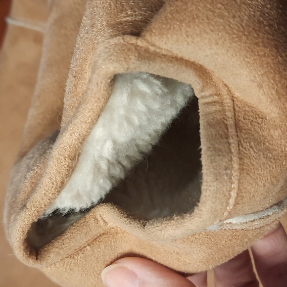 Express reversible suede/sherpa jacket. - Picture 14 of 15